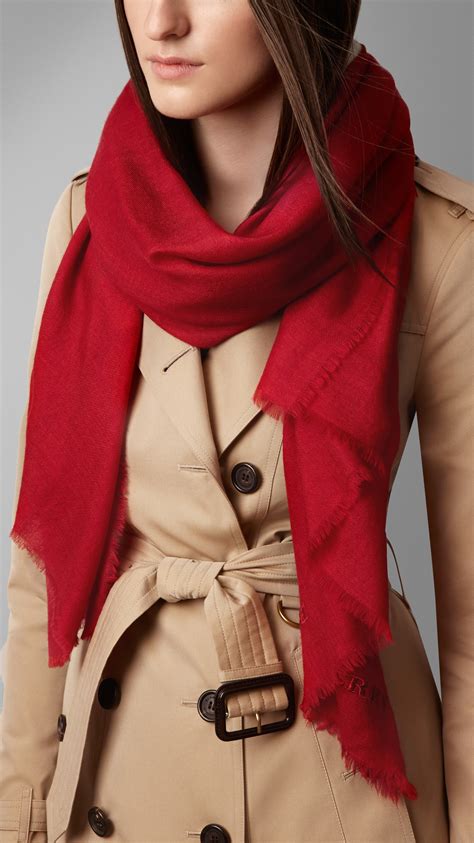 discount Burberry scarf